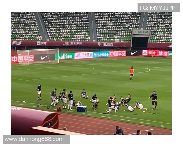 国足与关岛精彩对决视频回顾全场比赛精彩瞬间尽在其中