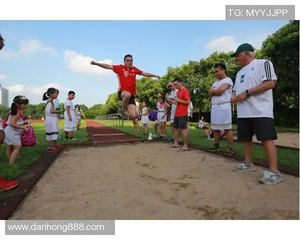 纽约自由女神队与飞马队激战正酣谁能在赛场上笑到最后