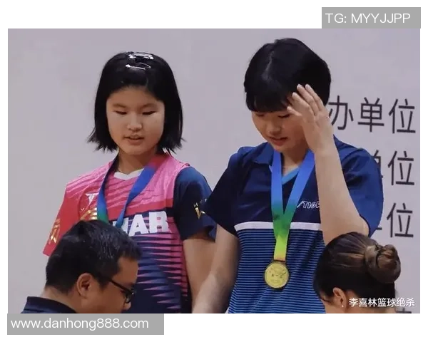 对话赵娜：回顾乒乓球生涯的辉煌与挑战，展望未来的无限可能