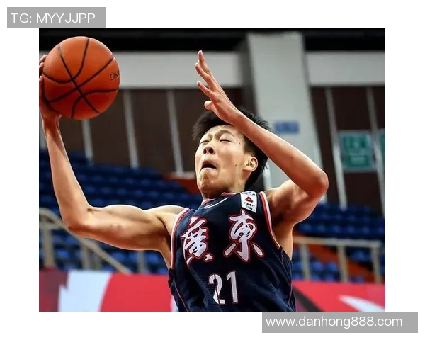 张昊与杜锋精彩对决视频回顾分析两位篮球巨星的巅峰时刻与战术较量